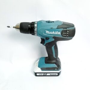 Дрель-шуруповерт Makita DF457D